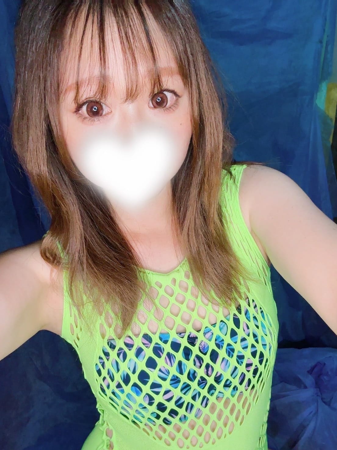 新人りな♡体験入店♡